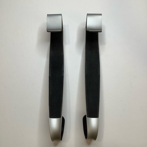 2/$30 UMBRA Steel Over-the-Door Hooks with Rubber Lining (Pair) - Picture 4 of 7